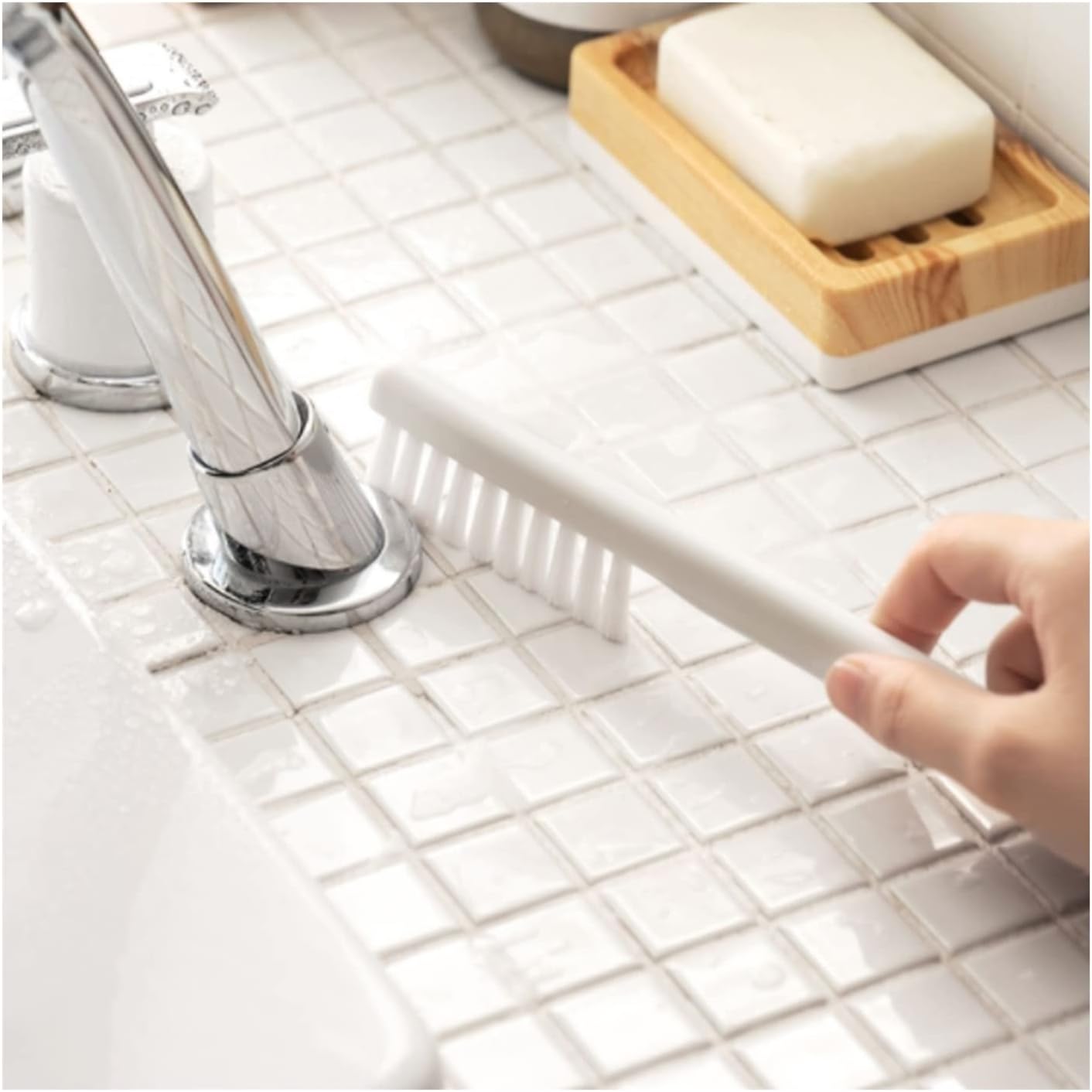TOMYEUS Toilet Brush with Crevice Tool and Drain Hole
